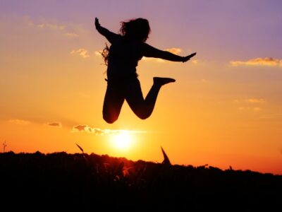 How to Glow Up Your Life: The Complete Guide to a Total Mindset, Confidence, and Success Glow Up