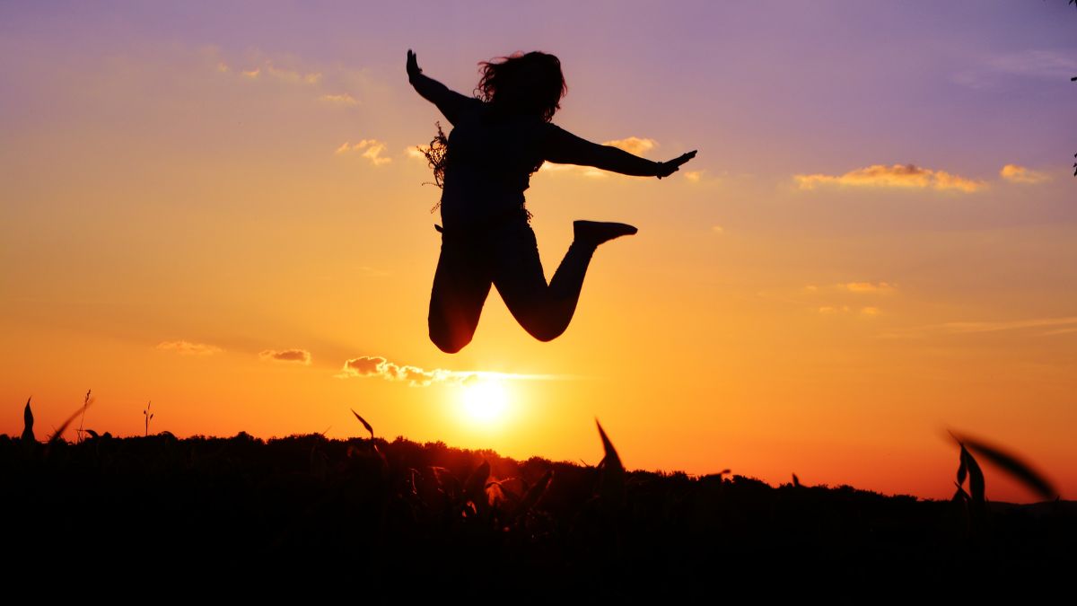 How to Glow Up Your Life: The Complete Guide to a Total Mindset, Confidence, and Success Glow Up