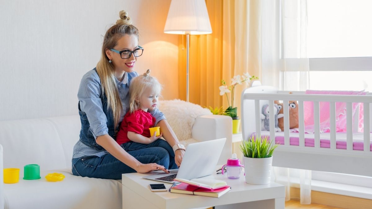 The Stay-At-Home Mom's Guide to Making Money Online