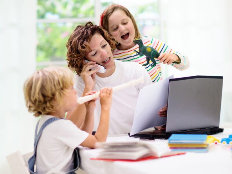 How to Balance a Work-From-Home Job With Homeschooling Your Kids