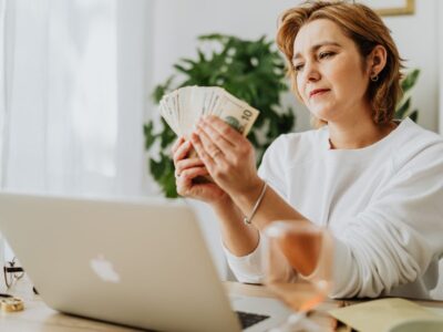 How to Create a Simple Budget for Your Side Hustle or Freelance Income