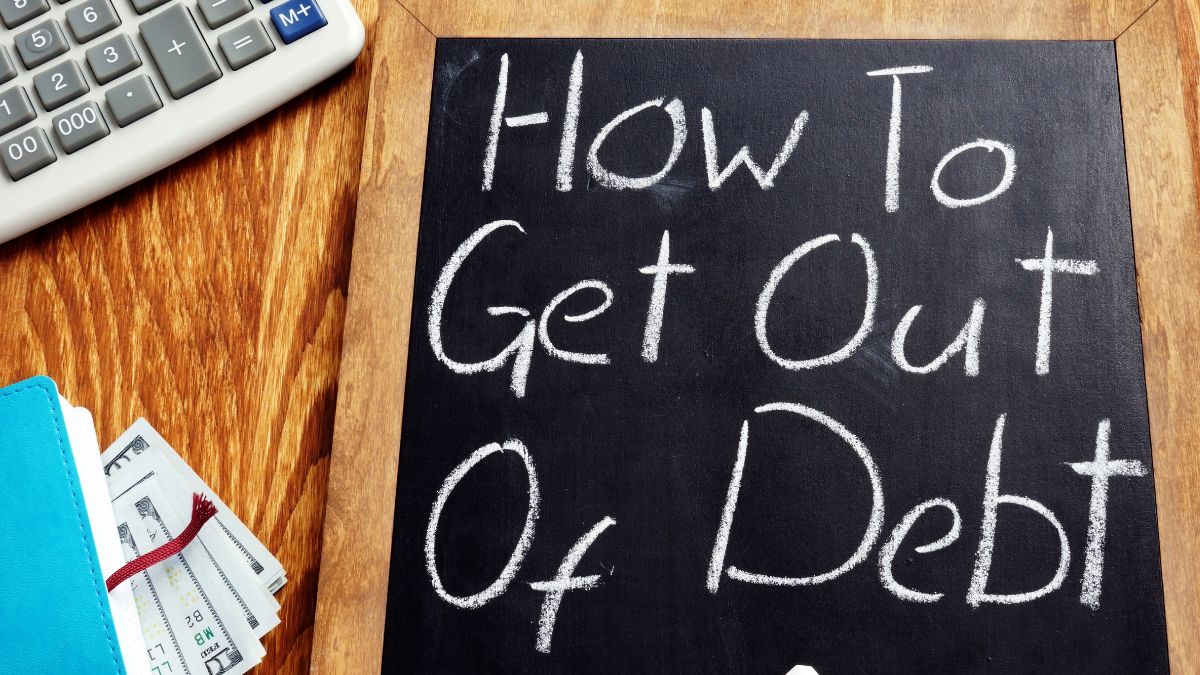 How to Get Out of Debt While Building a Side Hustle
