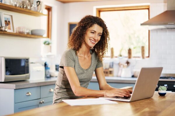 How to Network Effectively When You Work From Home