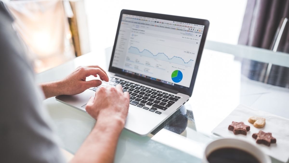 How to Build a Print on Demand Business With No Ads: Growing Through SEO & Social Media