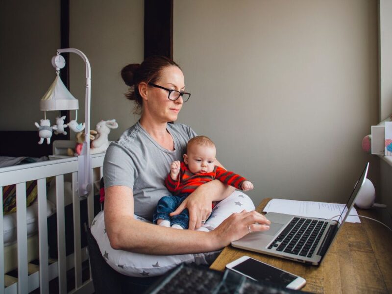 How to Become a Digital Nomad Mom: A 90-Day Step-by-Step Roadmap