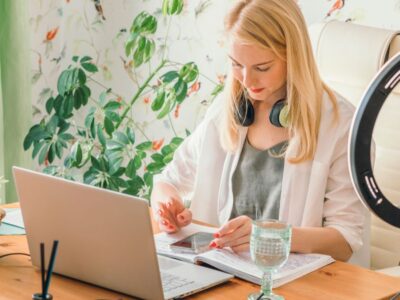 How to Build a Personal Brand Online From Scratch: A Complete Beginner's Guide
